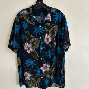 Men’s Palm Tree Hawaiian Short Sleeve Black Blue Shirt  Design By Italy Size XL